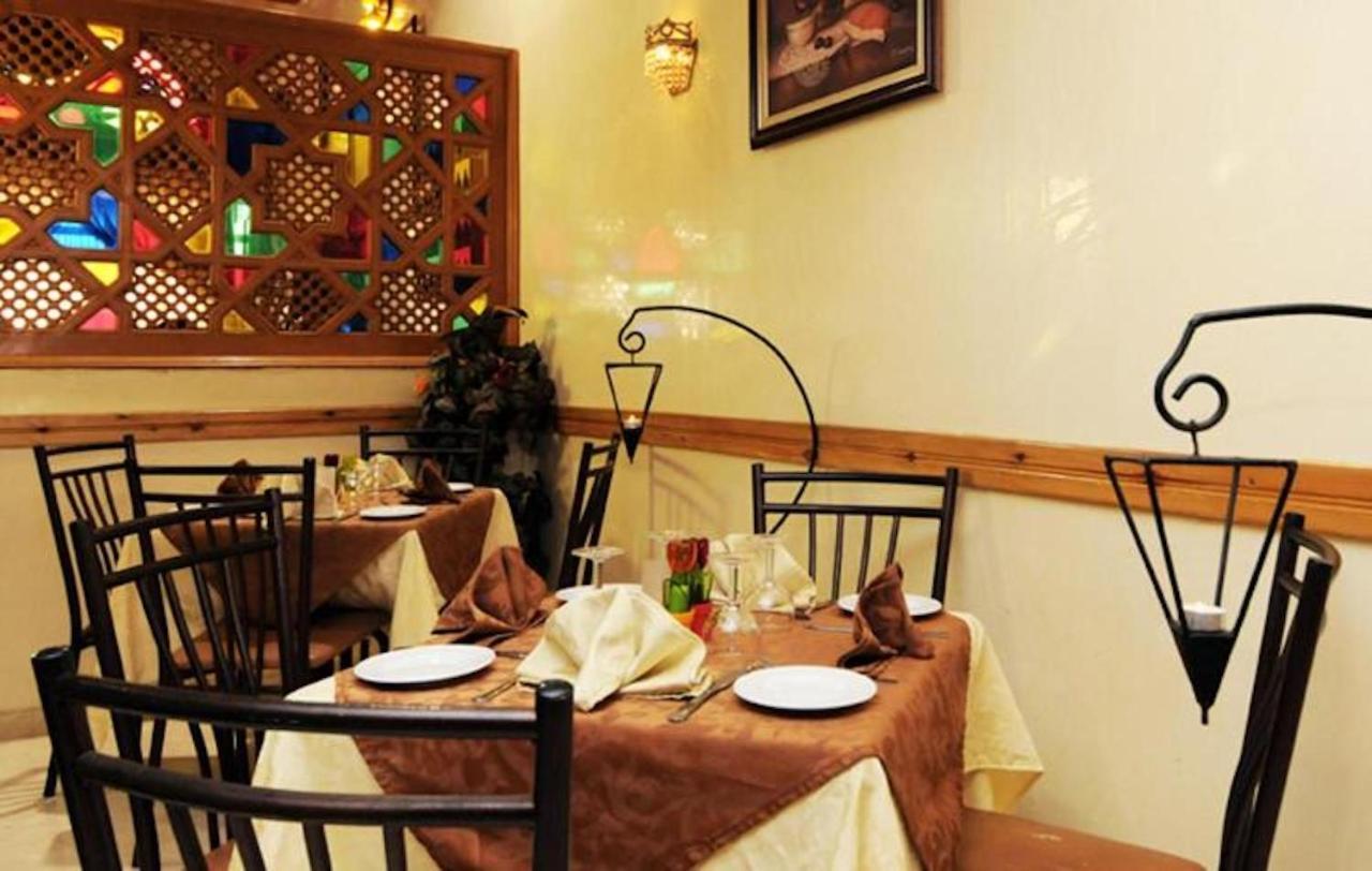 Perla Hotel Фес Екстериор снимка