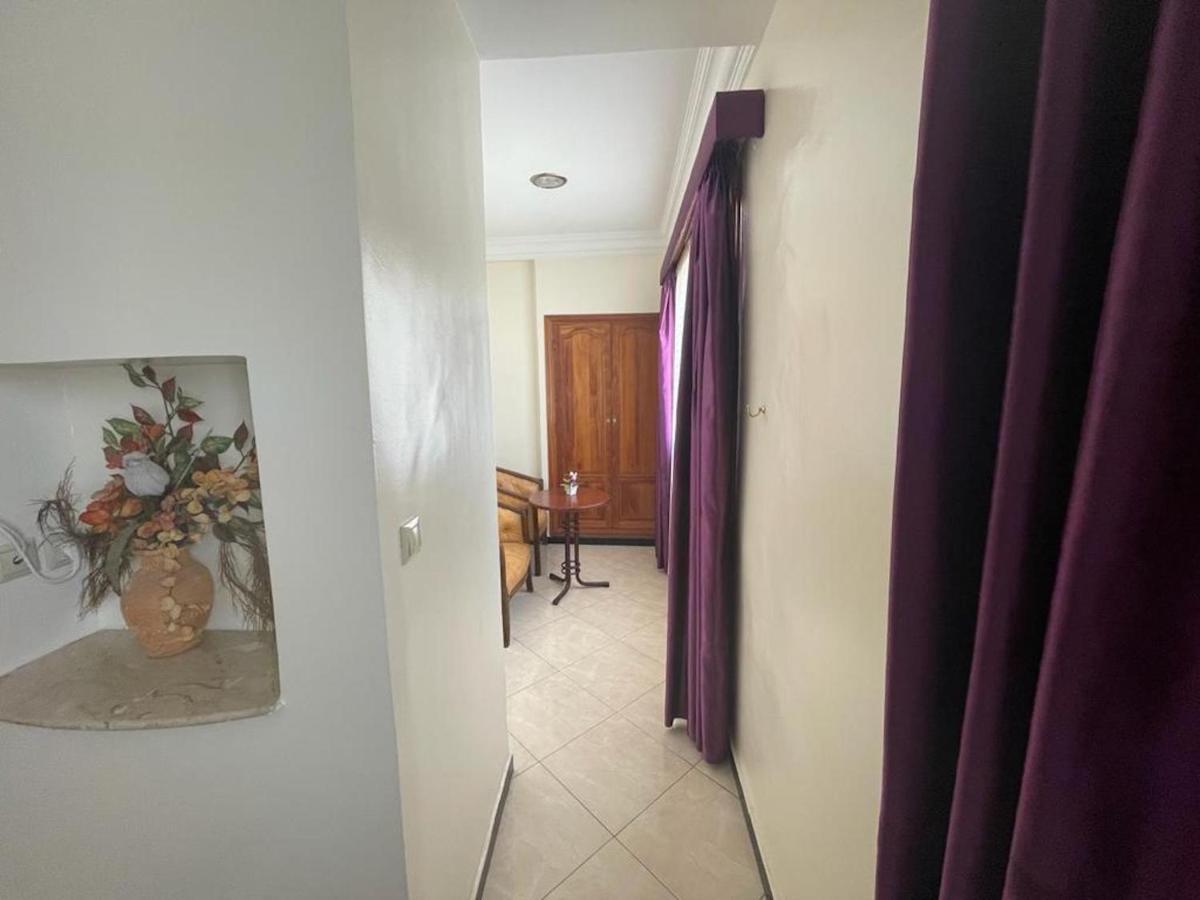 Perla Hotel Фес Екстериор снимка
