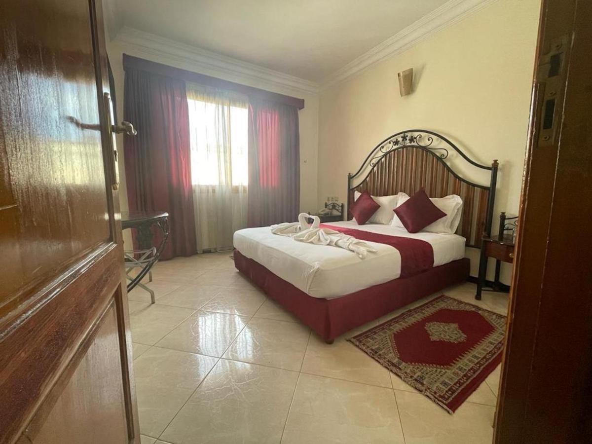Perla Hotel Фес Екстериор снимка