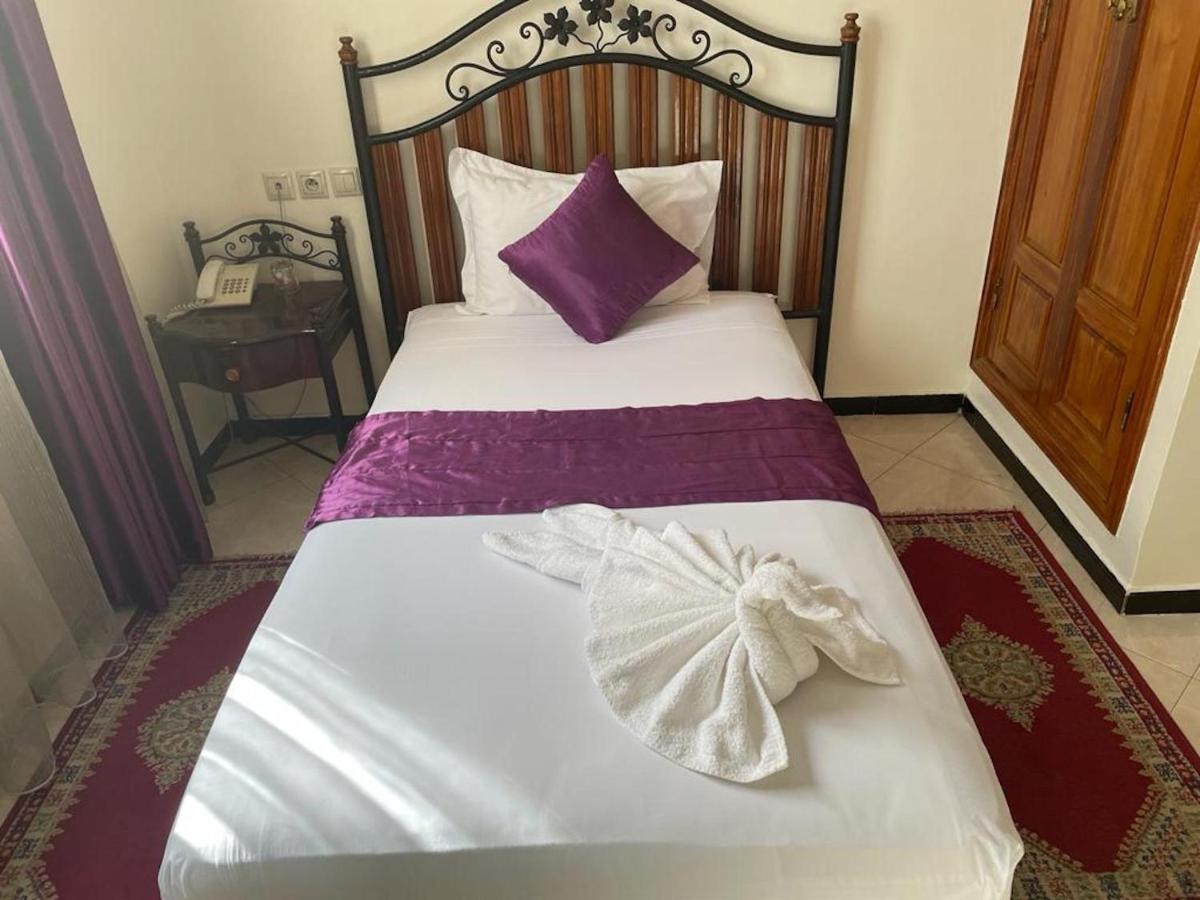 Perla Hotel Фес Екстериор снимка