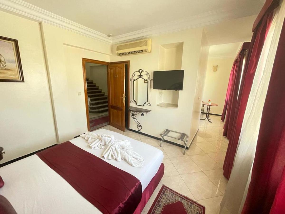 Perla Hotel Фес Екстериор снимка