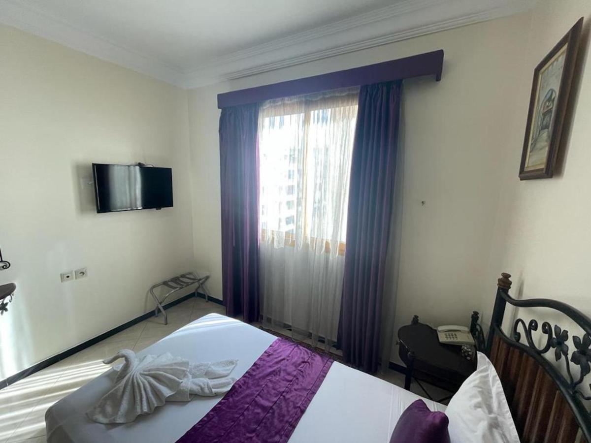 Perla Hotel Фес Екстериор снимка